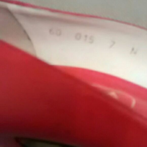 A Touch of Nina Red Heels - Picture 4 of 7